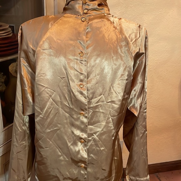 Michelle Stuart gold top - Picture 3 of 4